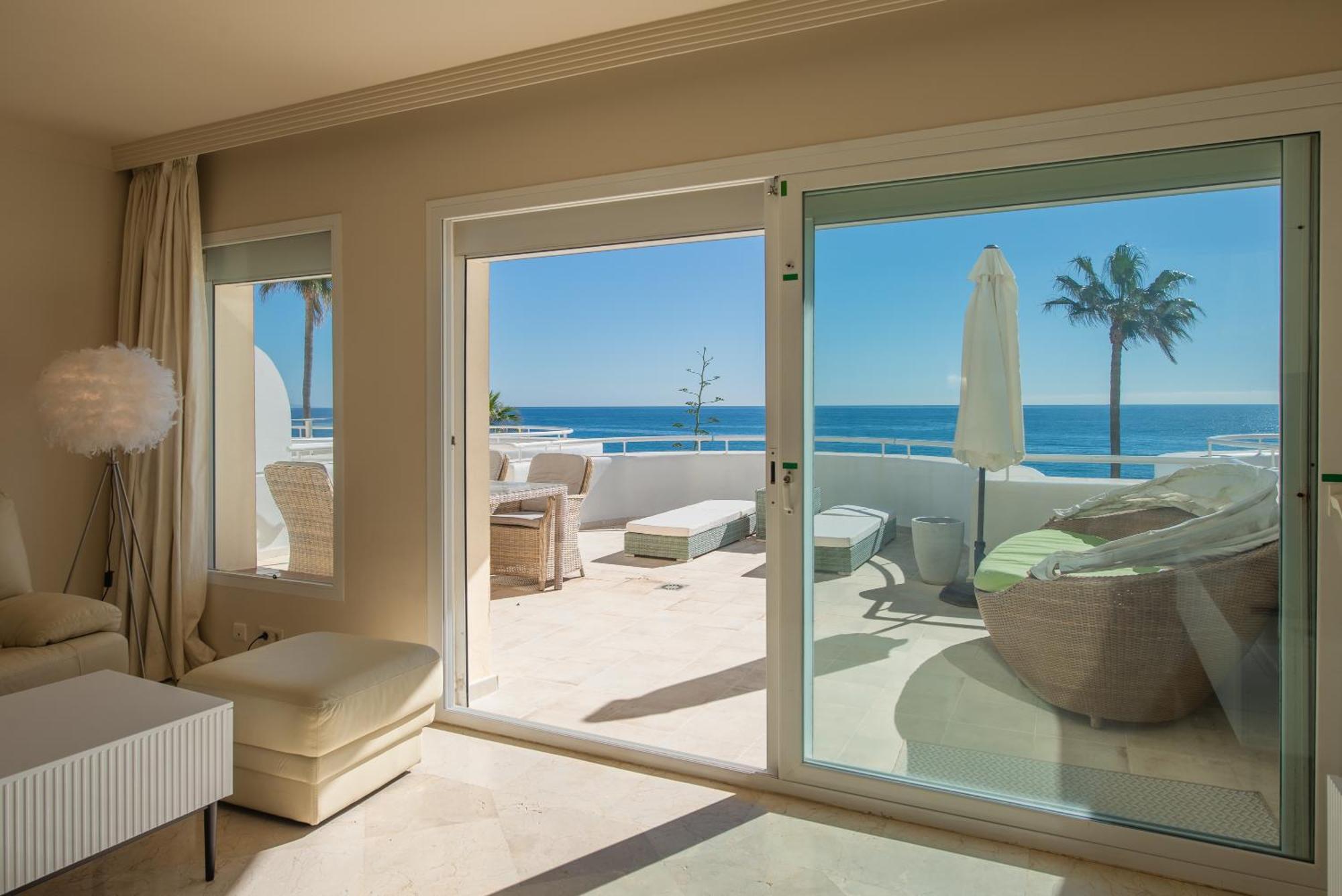 Sinfonia - 2br, Pool Appartement Estepona