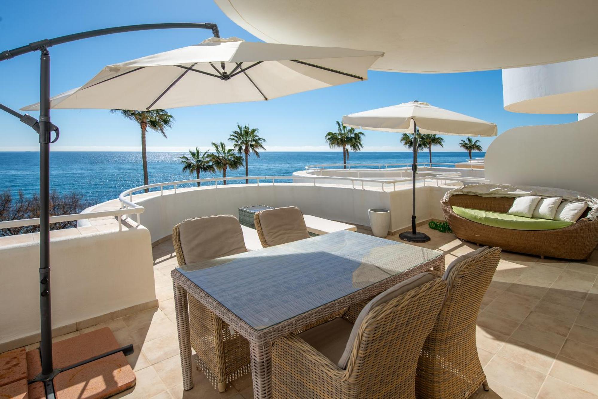 Sinfonia - 2br, Pool Appartement Estepona
